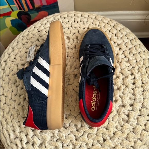 Adidas sneakers - Picture 13 of 13